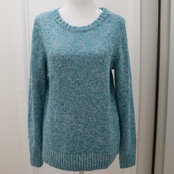 L.L. Bean Sweaters - L.L. Bean pull over sweater size Medium